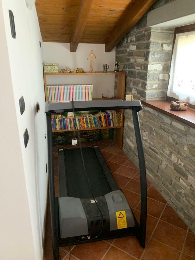 Borgo Scorza Villa Pietramogolana Luaran gambar