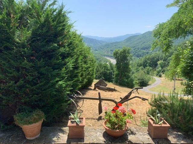 Borgo Scorza Villa Pietramogolana Luaran gambar